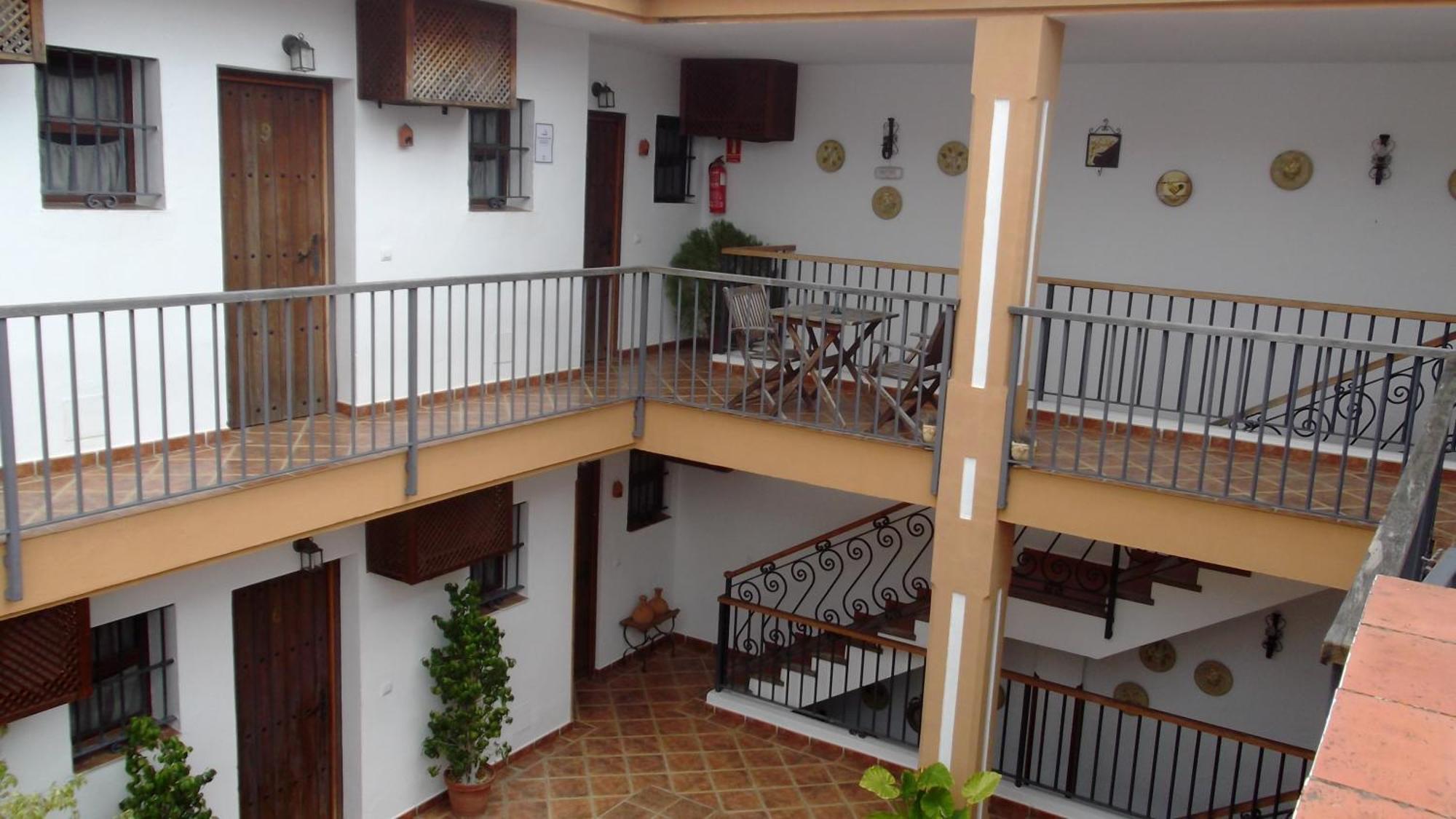Hotel Posada Casas Viejas Беналуп-Касас-Вієхас Екстер'єр фото
