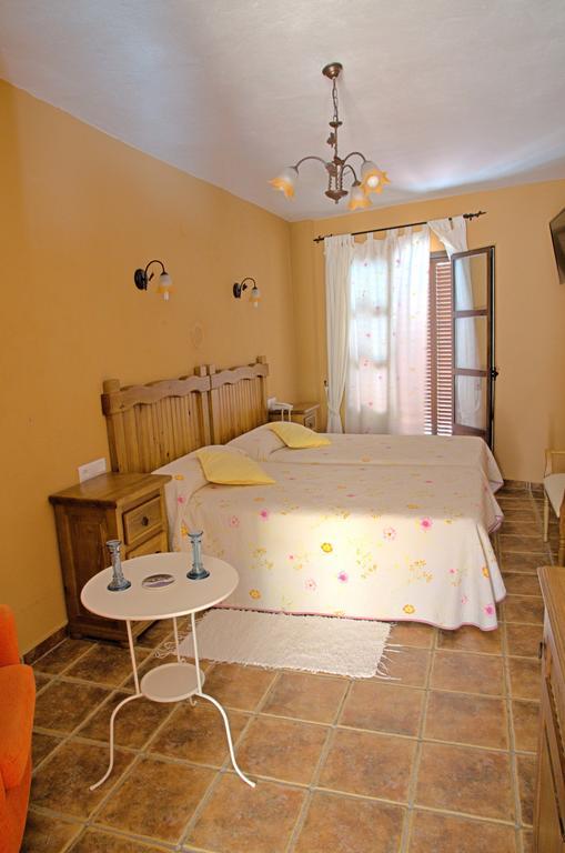 Hotel Posada Casas Viejas Беналуп-Касас-Вієхас Екстер'єр фото