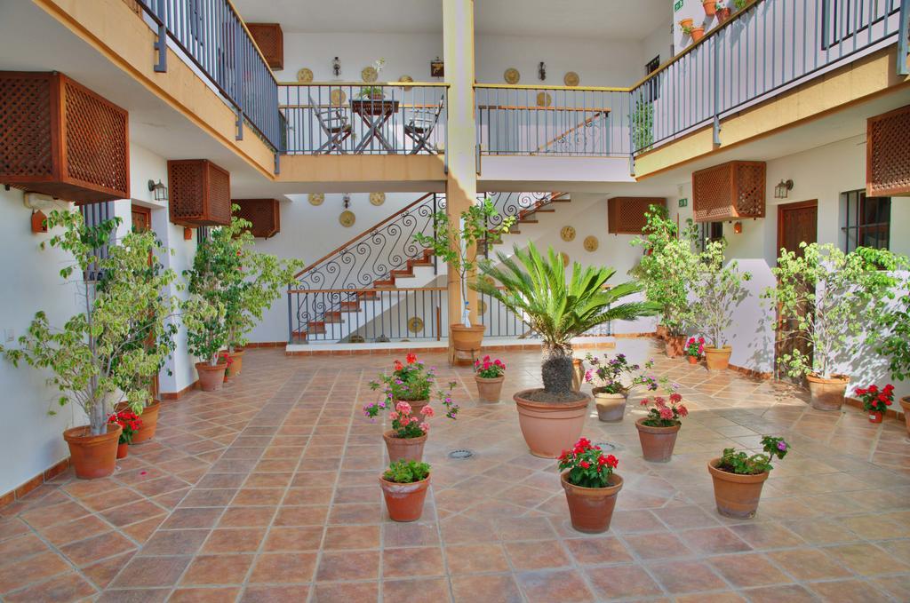 Hotel Posada Casas Viejas Беналуп-Касас-Вієхас Екстер'єр фото