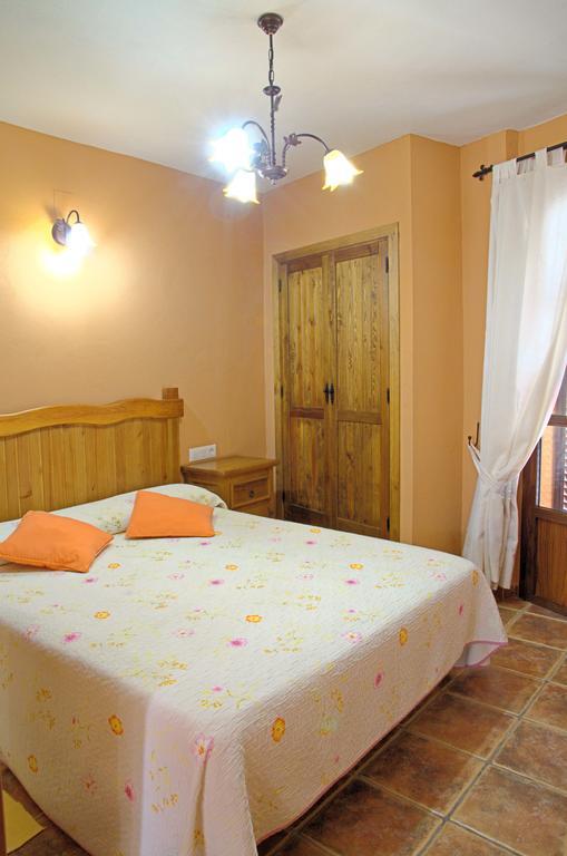 Hotel Posada Casas Viejas Беналуп-Касас-Вієхас Екстер'єр фото